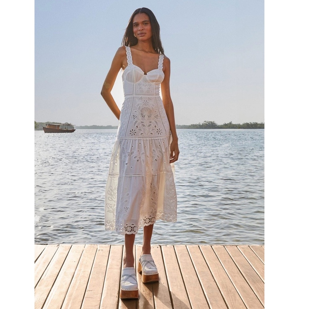 Farm Rio: Size M. White Richelieu Sleeveless Midi Dress (Ret:$400)